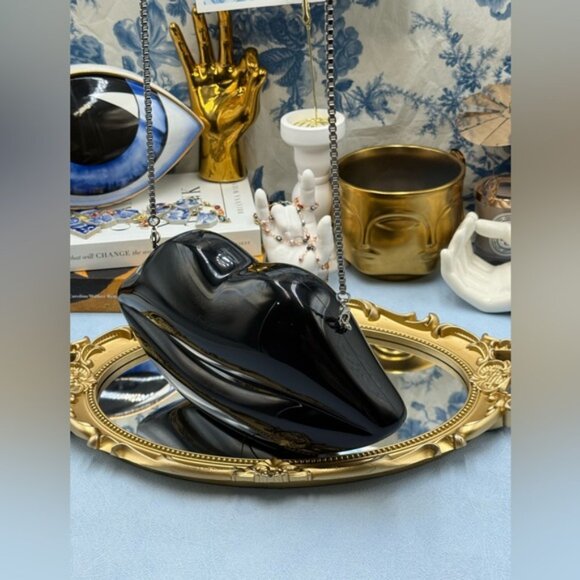 🆕 LULU GUINNESS 🧿 NWOT Black Medium Iconic Lips Perspex Clutch Bag - Picture 7 of 16